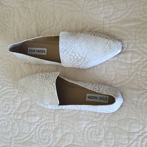 Steve Madden snakeskin flats